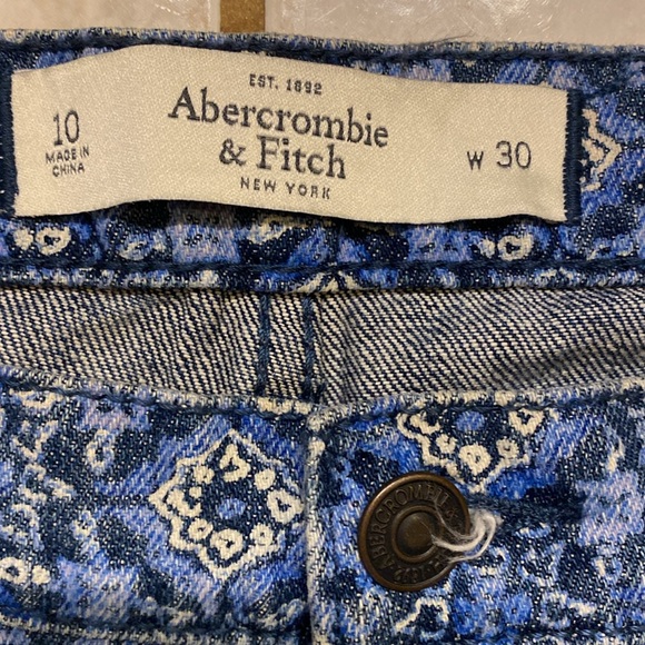 Abercrombie & Fitch shorts. Size 30fits like 29’s. NWOT - Picture 2 of 6